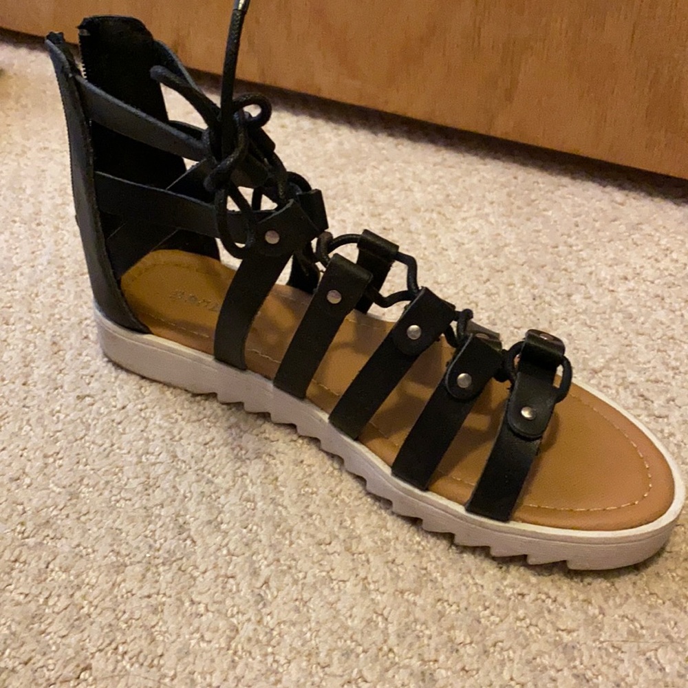 Size 6 bamboo sandals. Worn once pretty much perfect condition.